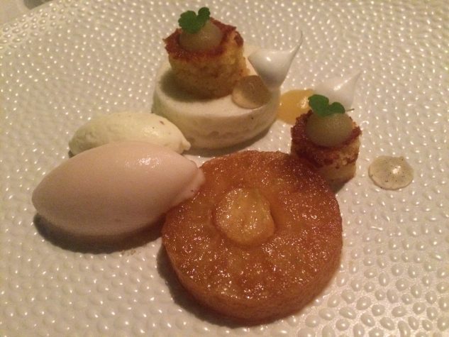 Elstar Apfel, Lychee, Vanille Crème Fraîche, Meringue