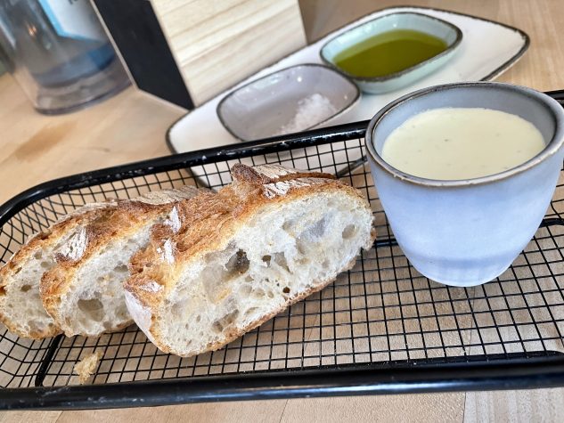 Brot, Olivenöl, Maldon-Salz & Dip
