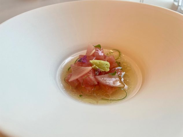 Thunfischbauch mit Tomatenjelly und Wasabi