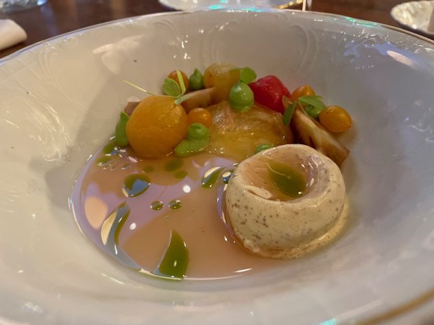 Tomatensalat mit Senfeis, Tomatenbouillon mit Estragon