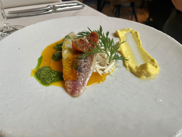 Im Ofen gebratenes Filet von der Rotbarbe, Zitrus-Safran-Butter