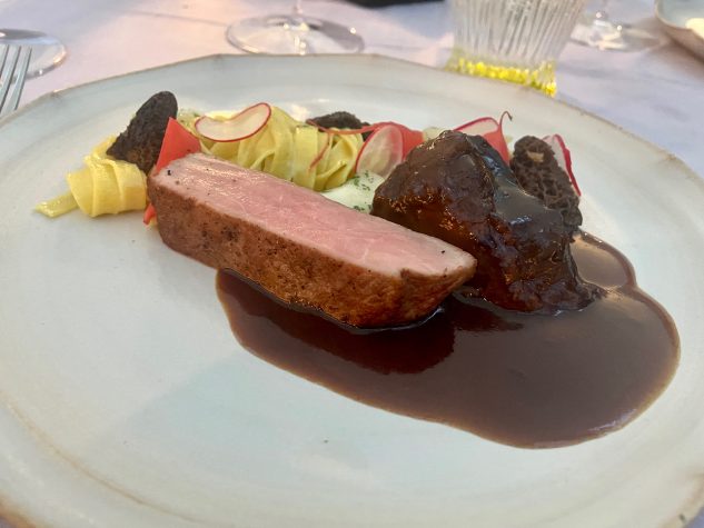 Zweierlei vom Kalb, Zitruspasta, Kohlrabi, Radieschen