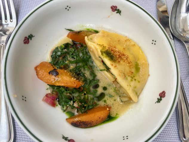 Kasnudeln, Schafstopfen, Erdäpfel, Marille & Mangold
