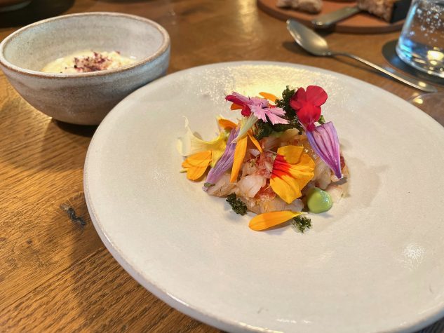 Hummer vom Grill, Salbei, Blumen, Karkassenreduktion, Verjus