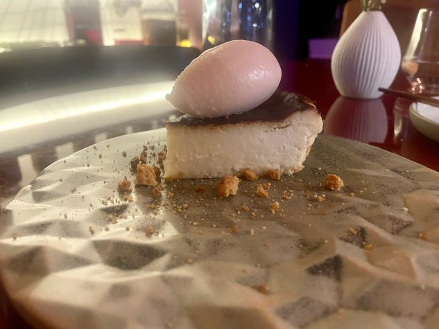 CHEESE PLEASE! - Basque Burnt Cheesecake | Litschi Sorbet